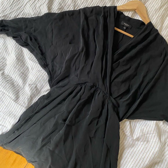 Black 100% silk Babaton dress - Picture 4 of 7